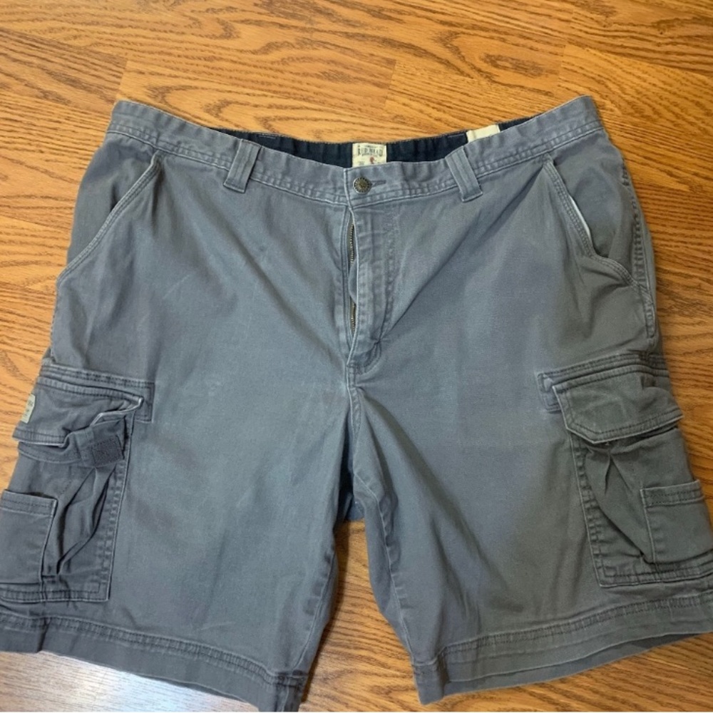 Red Head Men’s Cargo Shorts Light Gray Size 36 . NWOT